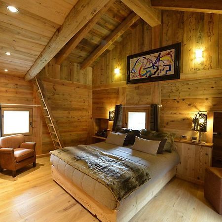 La Maison De Dolphe Chalet De Charme & Art Gallery Brusson Quarto foto